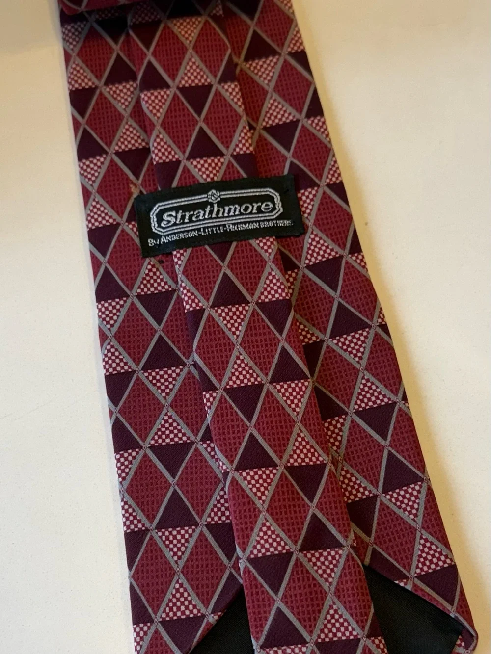 Vintage Strathmore Anderson-Little 100% Silk Tie Burgundy Geometric Made USA